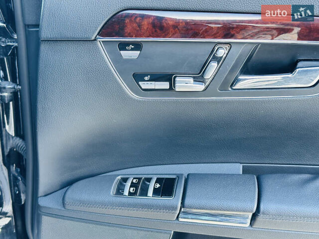 Черный Мерседес С Класс, объемом двигателя 2.99 л и пробегом 347 тыс. км за 13500 $, фото 23 на Automoto.ua