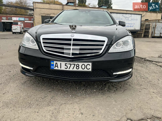 Чорний Мерседес С Клас, об'ємом двигуна 5.46 л та пробігом 252 тис. км за 17500 $, фото 1 на Automoto.ua