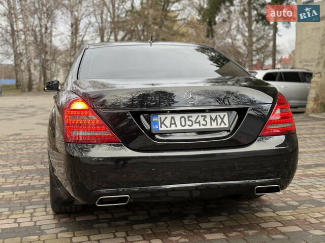 Черный Мерседес С Класс, объемом двигателя 3 л и пробегом 210 тыс. км за 17999 $, фото 11 на Automoto.ua
