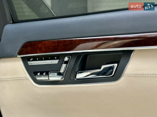 Мерседес С Клас 2009 у Житомирі на Automoto.ua Чорний Мерседес С Клас, об'ємом двигуна 5.46 л та пробігом 211 тис. км за 16555 $, фото 33 на Automoto.ua