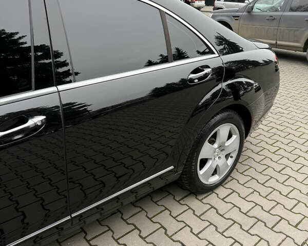 Черный Мерседес С Класс, объемом двигателя 3 л и пробегом 295 тыс. км за 12999 $, фото 3 на Automoto.ua