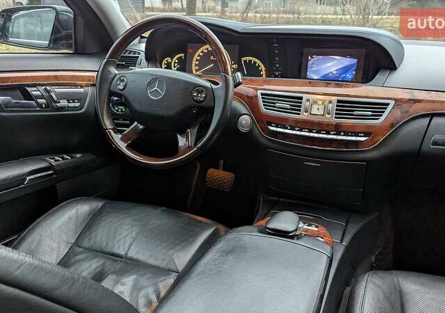 Черный Мерседес С Класс, объемом двигателя 2.99 л и пробегом 254 тыс. км за 13900 $, фото 98 на Automoto.ua