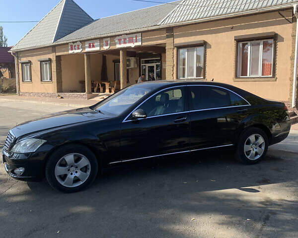 Черный Мерседес С Класс, объемом двигателя 0 л и пробегом 300 тыс. км за 18500 $, фото 9 на Automoto.ua