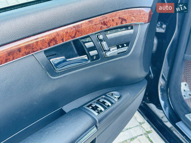 Черный Мерседес С Класс, объемом двигателя 2.99 л и пробегом 347 тыс. км за 13500 $, фото 27 на Automoto.ua