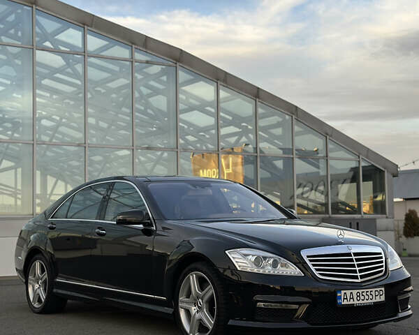 Черный Мерседес С Класс, объемом двигателя 5.5 л и пробегом 170 тыс. км за 17000 $, фото 44 на Automoto.ua