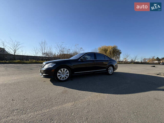 Чорний Мерседес С Клас, об'ємом двигуна 5.46 л та пробігом 300 тис. км за 15200 $, фото 9 на Automoto.ua