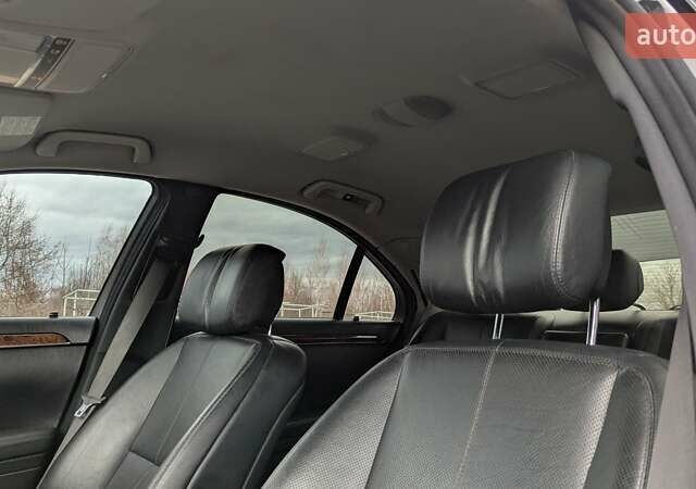 Черный Мерседес С Класс, объемом двигателя 2.99 л и пробегом 254 тыс. км за 13900 $, фото 91 на Automoto.ua