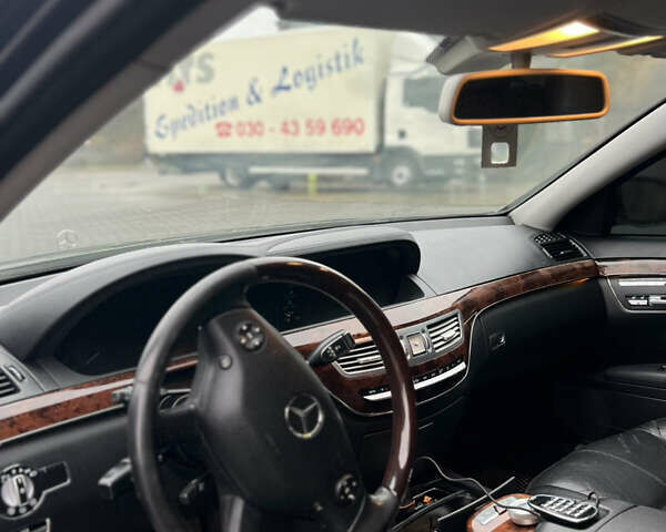 Черный Мерседес С Класс, объемом двигателя 2.99 л и пробегом 295 тыс. км за 14500 $, фото 13 на Automoto.ua