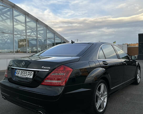 Черный Мерседес С Класс, объемом двигателя 5.5 л и пробегом 170 тыс. км за 17000 $, фото 22 на Automoto.ua