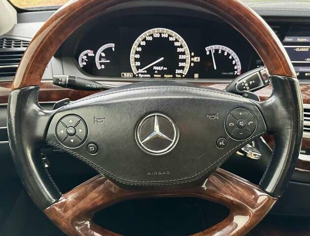 Чорний Мерседес С Клас, об'ємом двигуна 3.5 л та пробігом 176 тис. км за 10999 $, фото 20 на Automoto.ua