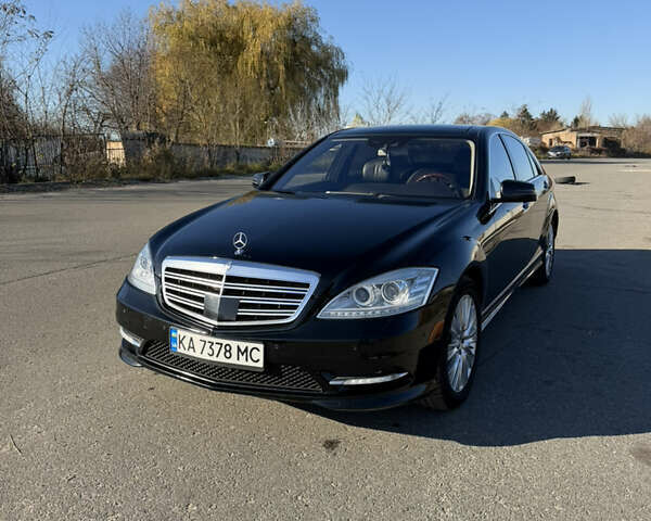 Чорний Мерседес С Клас, об'ємом двигуна 5.46 л та пробігом 300 тис. км за 15200 $, фото 11 на Automoto.ua