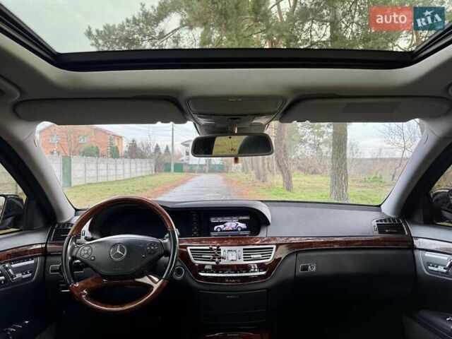 Чорний Мерседес С Клас, об'ємом двигуна 3.5 л та пробігом 176 тис. км за 10999 $, фото 18 на Automoto.ua