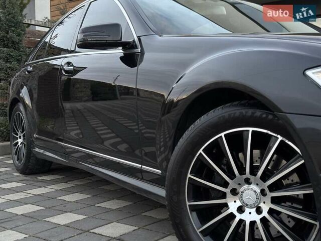 Черный Мерседес С Класс, объемом двигателя 2.99 л и пробегом 254 тыс. км за 13900 $, фото 7 на Automoto.ua