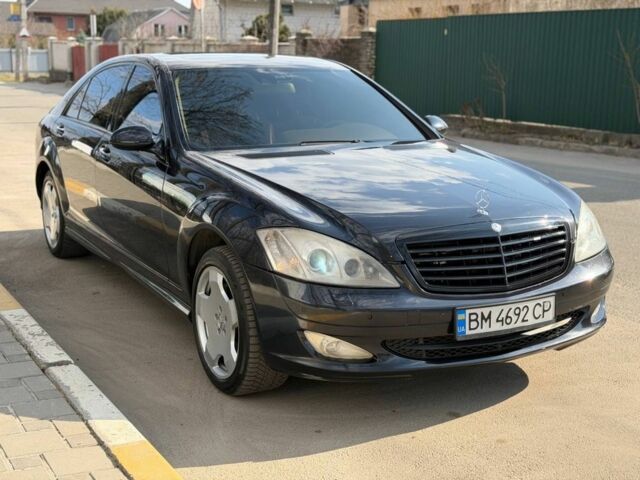 Чорний Мерседес С Клас, об'ємом двигуна 5.5 л та пробігом 250 тис. км за 8300 $, фото 3 на Automoto.ua