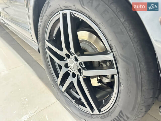 Черный Мерседес С Класс, объемом двигателя 5.5 л и пробегом 255 тыс. км за 12500 $, фото 16 на Automoto.ua