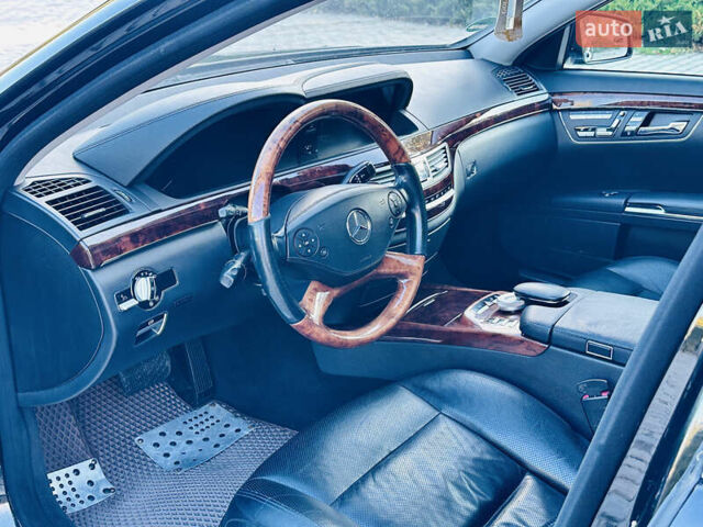 Черный Мерседес С Класс, объемом двигателя 2.99 л и пробегом 347 тыс. км за 13500 $, фото 14 на Automoto.ua