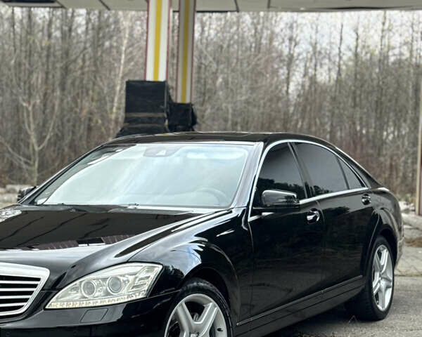 Черный Мерседес С Класс, объемом двигателя 5.46 л и пробегом 333 тыс. км за 14999 $, фото 3 на Automoto.ua