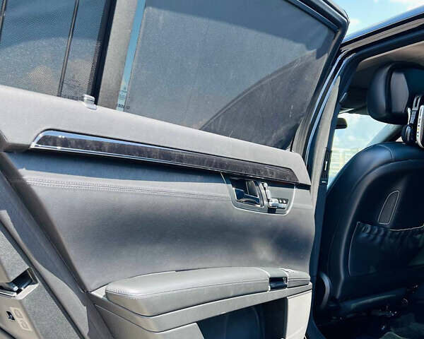 Черный Мерседес С Класс, объемом двигателя 5.46 л и пробегом 275 тыс. км за 20700 $, фото 16 на Automoto.ua