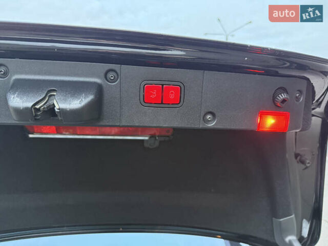 Чорний Мерседес С Клас, об'ємом двигуна 5.5 л та пробігом 213 тис. км за 17000 $, фото 30 на Automoto.ua