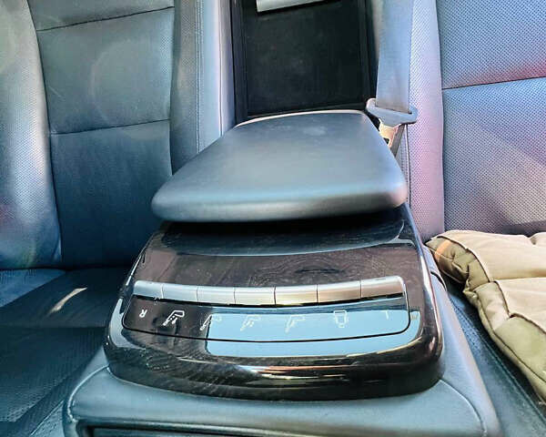 Черный Мерседес С Класс, объемом двигателя 5.46 л и пробегом 275 тыс. км за 20700 $, фото 13 на Automoto.ua