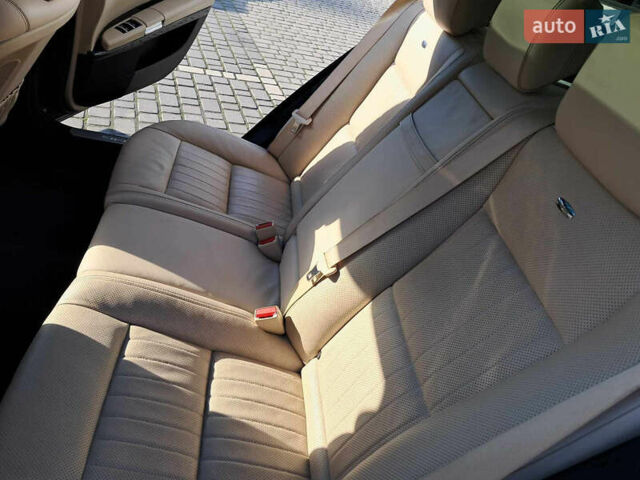 Черный Мерседес С Класс, объемом двигателя 5.5 л и пробегом 156 тыс. км за 22000 $, фото 13 на Automoto.ua