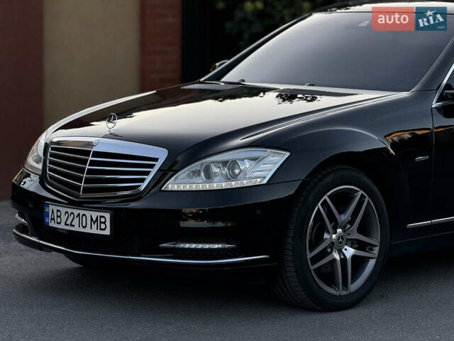 Черный Мерседес С Класс, объемом двигателя 3 л и пробегом 279 тыс. км за 18499 $, фото 6 на Automoto.ua