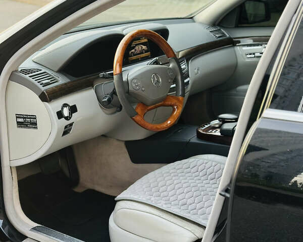 Чорний Мерседес С Клас, об'ємом двигуна 2.99 л та пробігом 220 тис. км за 6900 $, фото 9 на Automoto.ua