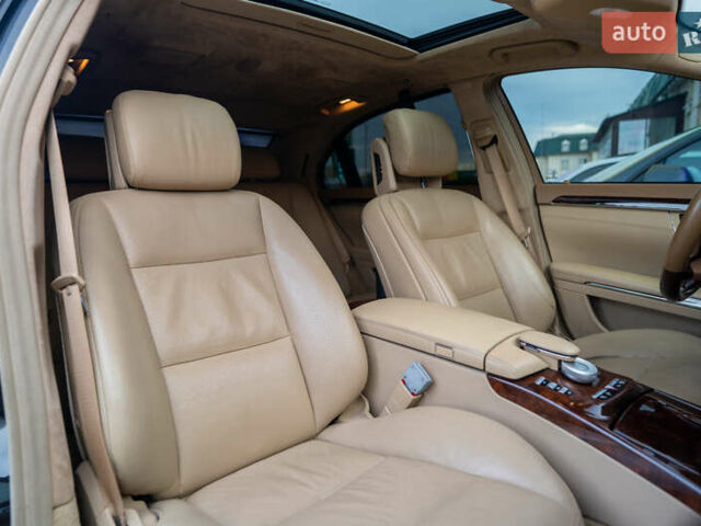 Чорний Мерседес С Клас, об'ємом двигуна 5.46 л та пробігом 288 тис. км за 18500 $, фото 34 на Automoto.ua