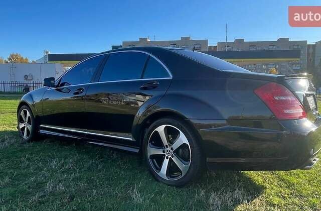 Мерседес С Класс 2010 в Киеве на Automoto.ua Черный Мерседес С Класс, объемом двигателя 5.5 л и пробегом 220 тыс. км за 17700 $, фото 5 на Automoto.ua