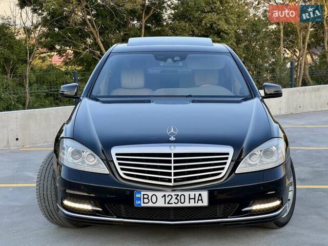 Черный Мерседес С Класс, объемом двигателя 5.5 л и пробегом 370 тыс. км за 13990 $, фото 3 на Automoto.ua