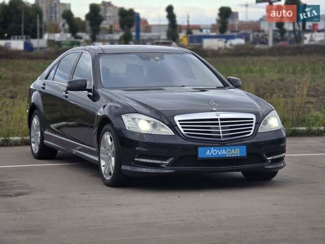 Чорний Мерседес С Клас, об'ємом двигуна 5.5 л та пробігом 212 тис. км за 14900 $, фото 2 на Automoto.ua