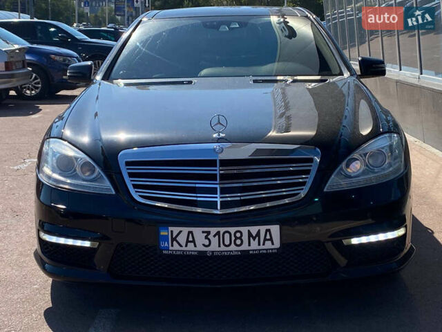 Чорний Мерседес С Клас, об'ємом двигуна 5.5 л та пробігом 234 тис. км за 17900 $, фото 2 на Automoto.ua