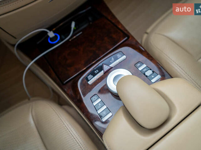 Чорний Мерседес С Клас, об'ємом двигуна 5.46 л та пробігом 288 тис. км за 18500 $, фото 23 на Automoto.ua