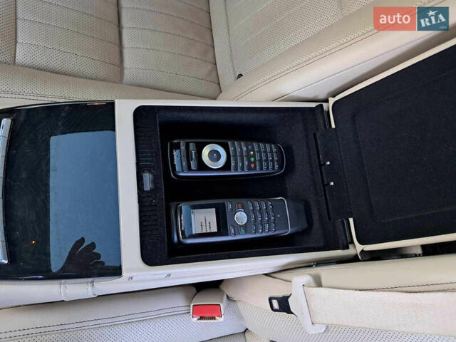 Черный Мерседес С Класс, объемом двигателя 5.5 л и пробегом 156 тыс. км за 22000 $, фото 41 на Automoto.ua