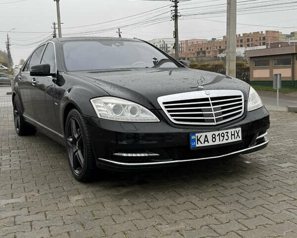 Черный Мерседес С Класс, объемом двигателя 3.5 л и пробегом 80 тыс. км за 19000 $, фото 6 на Automoto.ua