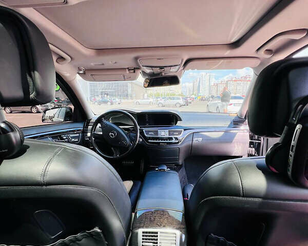 Черный Мерседес С Класс, объемом двигателя 5.46 л и пробегом 275 тыс. км за 20700 $, фото 17 на Automoto.ua