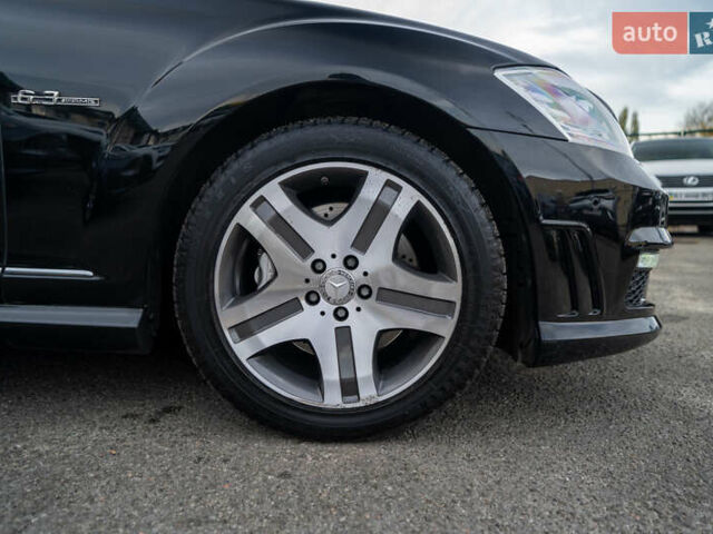 Чорний Мерседес С Клас, об'ємом двигуна 5.46 л та пробігом 288 тис. км за 18500 $, фото 5 на Automoto.ua