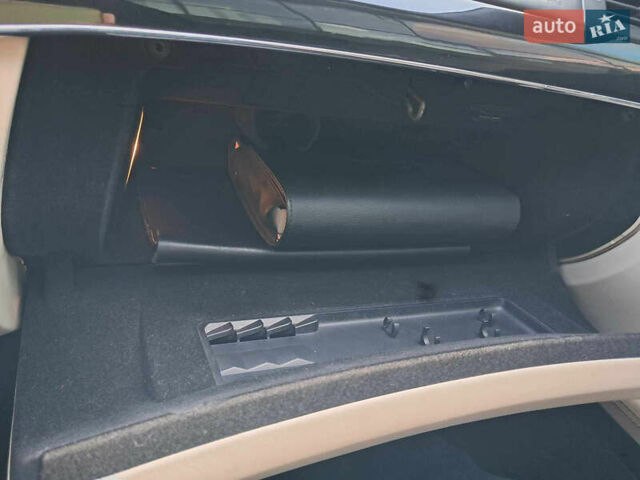 Черный Мерседес С Класс, объемом двигателя 5.5 л и пробегом 156 тыс. км за 22000 $, фото 50 на Automoto.ua