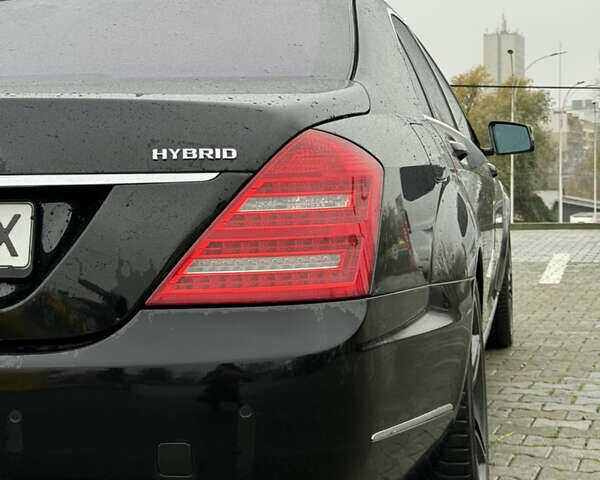 Черный Мерседес С Класс, объемом двигателя 3.5 л и пробегом 80 тыс. км за 19000 $, фото 25 на Automoto.ua