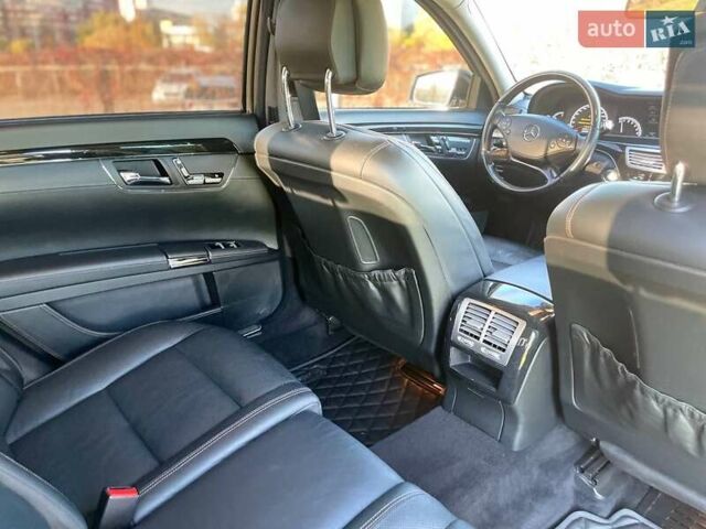 Мерседес С Класс 2010 в Киеве на Automoto.ua Черный Мерседес С Класс, объемом двигателя 5.5 л и пробегом 220 тыс. км за 17700 $, фото 27 на Automoto.ua