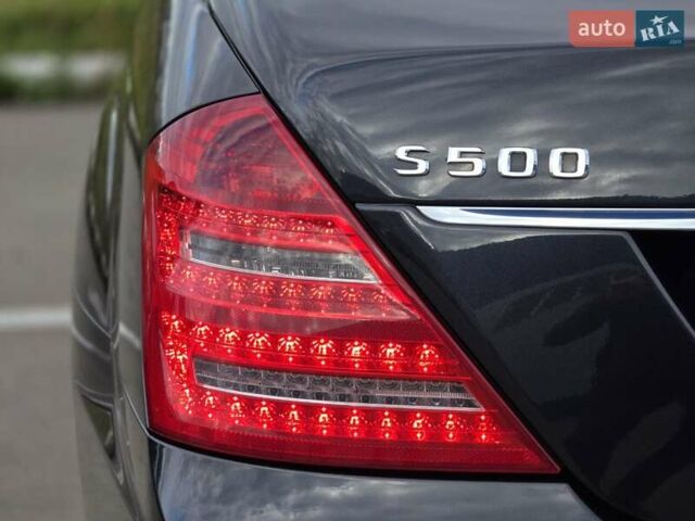 Чорний Мерседес С Клас, об'ємом двигуна 5.5 л та пробігом 212 тис. км за 14900 $, фото 13 на Automoto.ua