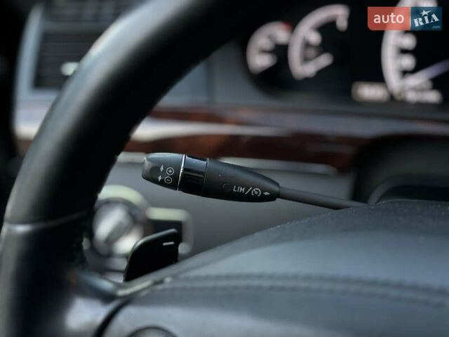 Черный Мерседес С Класс, объемом двигателя 3 л и пробегом 279 тыс. км за 18499 $, фото 70 на Automoto.ua