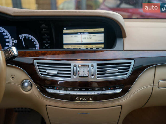 Чорний Мерседес С Клас, об'ємом двигуна 5.46 л та пробігом 288 тис. км за 18500 $, фото 24 на Automoto.ua