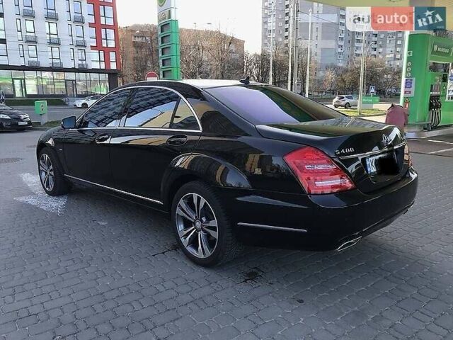 Чорний Мерседес С Клас, об'ємом двигуна 3.5 л та пробігом 86 тис. км за 16000 $, фото 4 на Automoto.ua