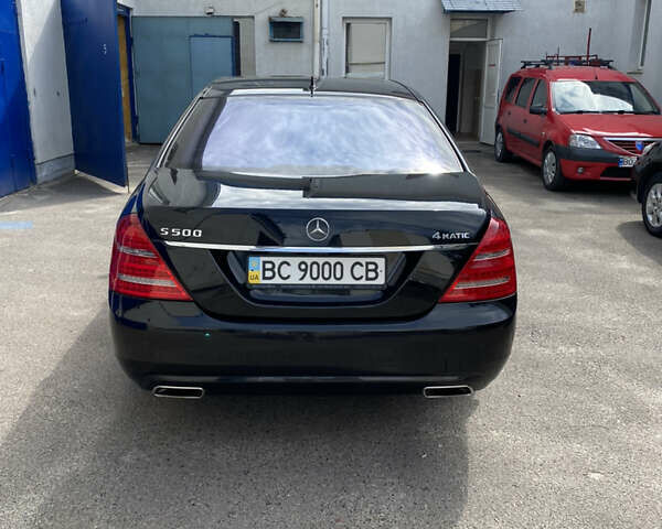 Черный Мерседес С Класс, объемом двигателя 5.46 л и пробегом 296 тыс. км за 17500 $, фото 4 на Automoto.ua