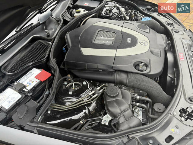 Чорний Мерседес С Клас, об'ємом двигуна 5.46 л та пробігом 70 тис. км за 30000 $, фото 18 на Automoto.ua