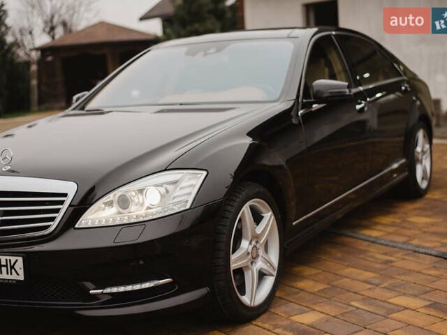 Чорний Мерседес С Клас, об'ємом двигуна 5.46 л та пробігом 70 тис. км за 30000 $, фото 11 на Automoto.ua