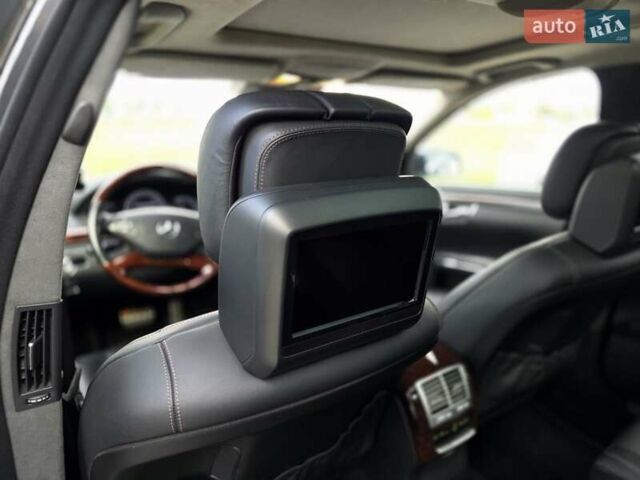 Чорний Мерседес С Клас, об'ємом двигуна 5.5 л та пробігом 212 тис. км за 14900 $, фото 36 на Automoto.ua
