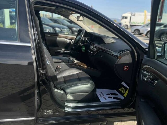 Чорний Мерседес С Клас, об'ємом двигуна 3 л та пробігом 455 тис. км за 16550 $, фото 20 на Automoto.ua