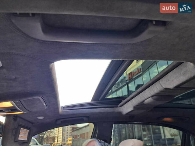 Черный Мерседес С Класс, объемом двигателя 5.5 л и пробегом 156 тыс. км за 22000 $, фото 42 на Automoto.ua